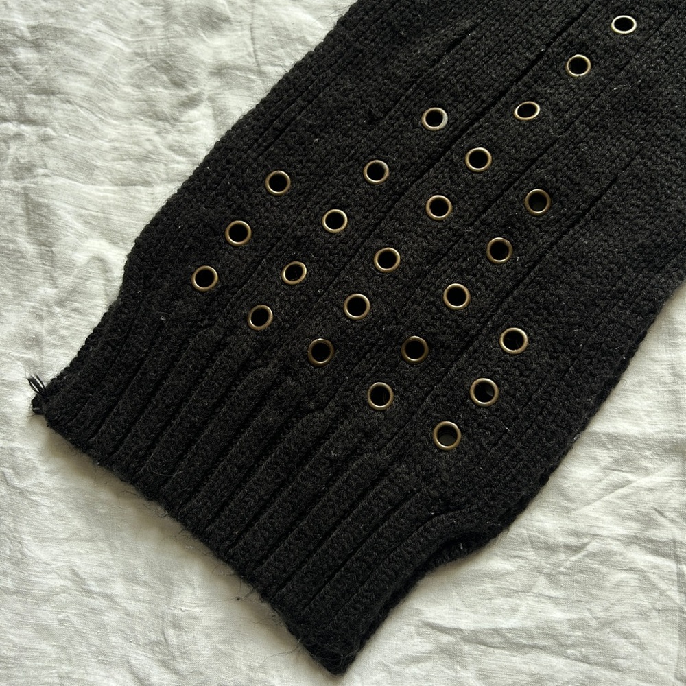 Vintage Y2K Black Knit Scarf with Grommet Detail
